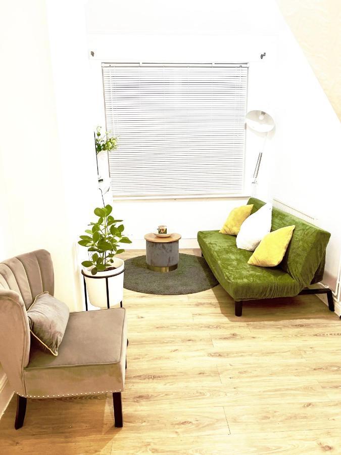 Edens Place Leicester Ngoại thất bức ảnh